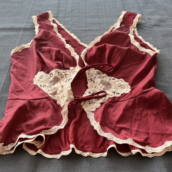 Vintage Vanity Fair Lingerie Top - Picture 9 of 11